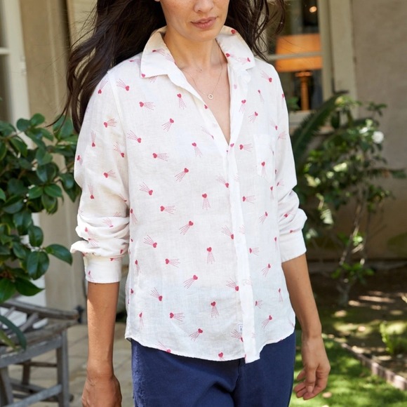 Frank & Eileen Tops - Frank & Eileen Size Small‎ Finibar White & Red Shooting Hearts linen buttondown
